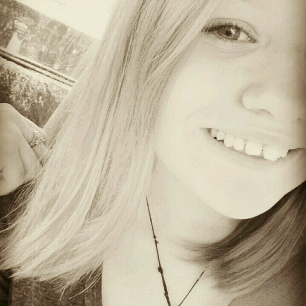 Meet your Posher, Nikki